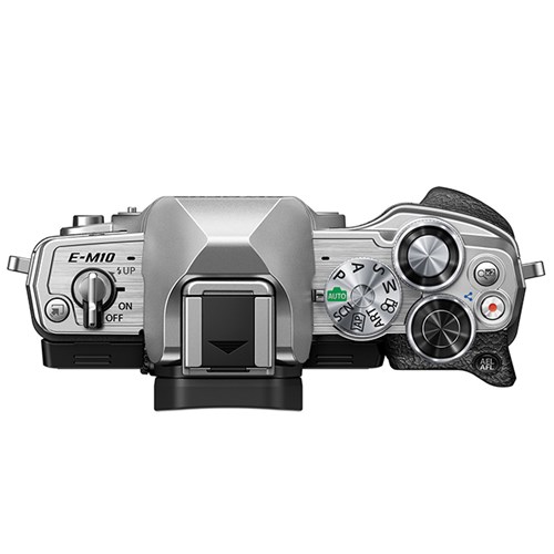 C15_2_E-M10Mark4_SLV_Top_200701