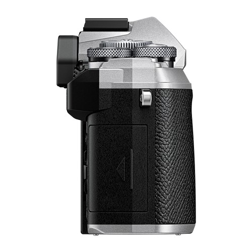 C37_OM-5_SLV_Leftside