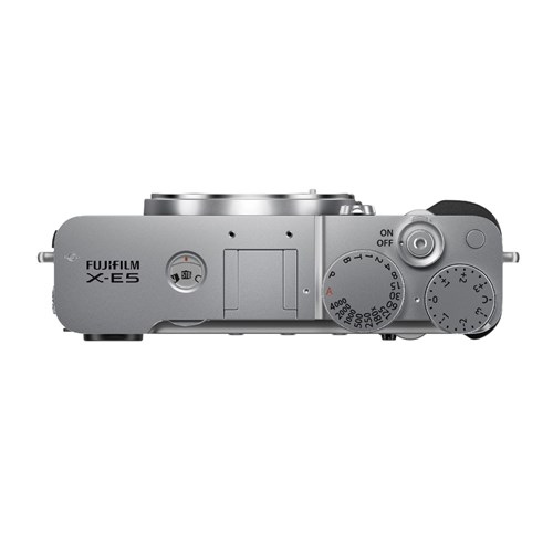 Fujifilm-X-E5-Silver-Body-03