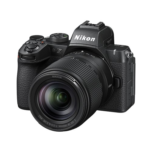 Nikon-Z50II-18-140mm-Kit-01
