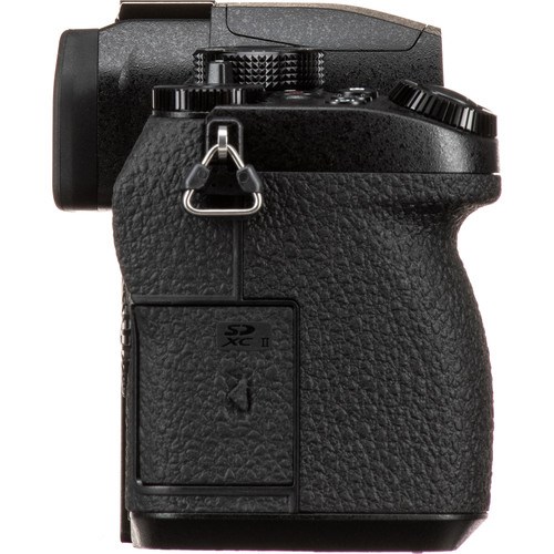 Panasonic-Lumix-G90-12-60mm-Kit-07