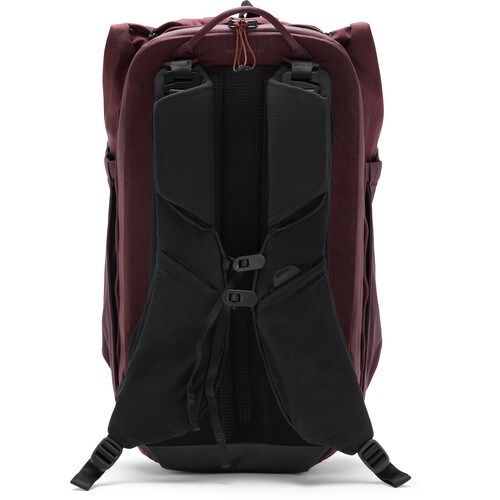Peak-Design-25L-eclipse-Outdoor-4