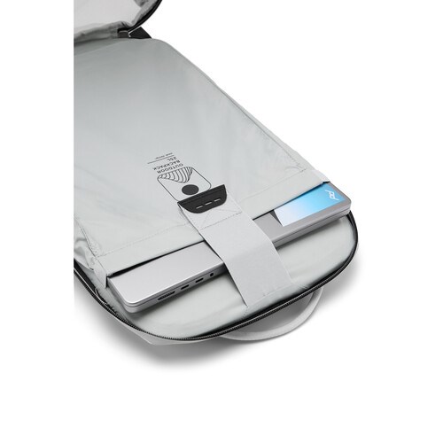 Peak-Design-25L-eclipse-Outdoor-6