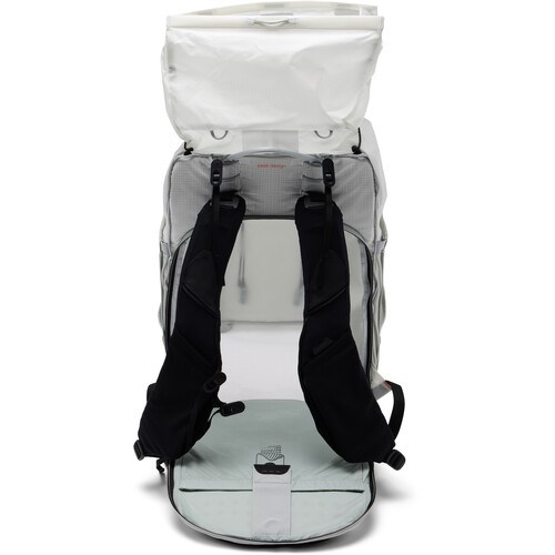 Peak-Design-Outdoor-Backpack-cloud-45l-3