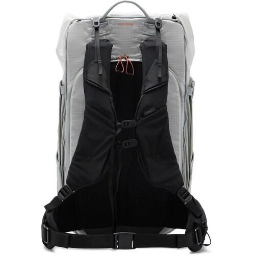 Peak-Design-Outdoor-Backpack-cloud-45l-4