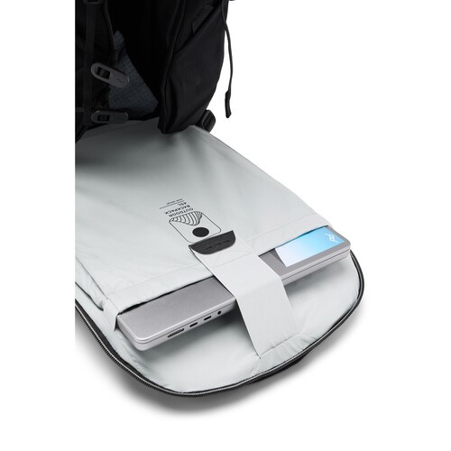 Peak-Design-Outdoor-Backpack-cloud-45l-6