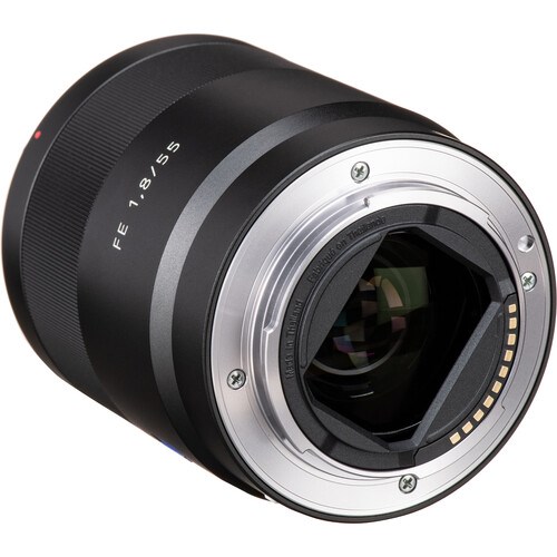 Sony-Zeiss-55mm-F1.8-E-Mount-Full-Frame-Lens05