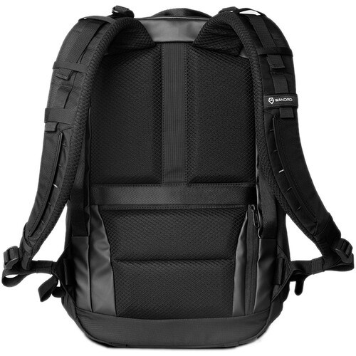 Wandrd-Stratus-Photo-18-Black-Backpack-04