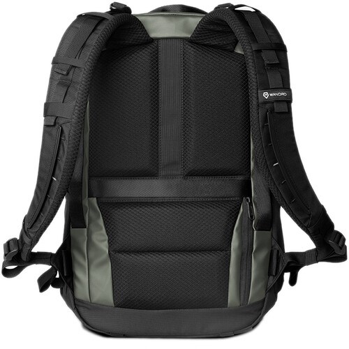 Wandrd-Stratus-Photo-18-Wasatch-Green-Backpack-04
