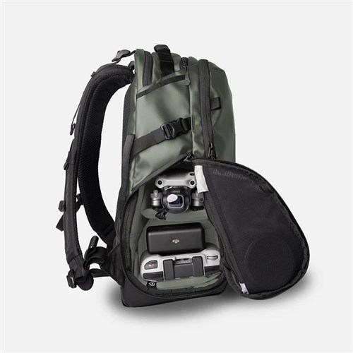 Wandrd-Stratus-Photo-18-Wasatch-Green-Backpack-06