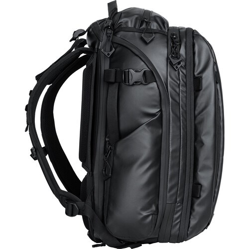 Wandrd-Transit-35L-Black-Backpack-Essential-Bundle04