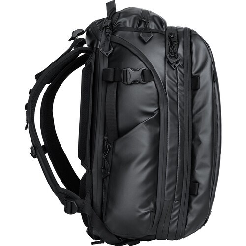 Wandrd-Transit-45L-Black-Backpack-Essential-Plus-Bundle05