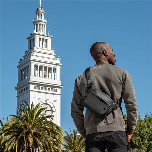 black_MKD5290_1024x1024