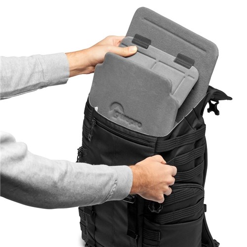 camera-backpack-lowepro-protactic-bp-300-aw-ii-lp37265-pww-quickshelf-remove-04