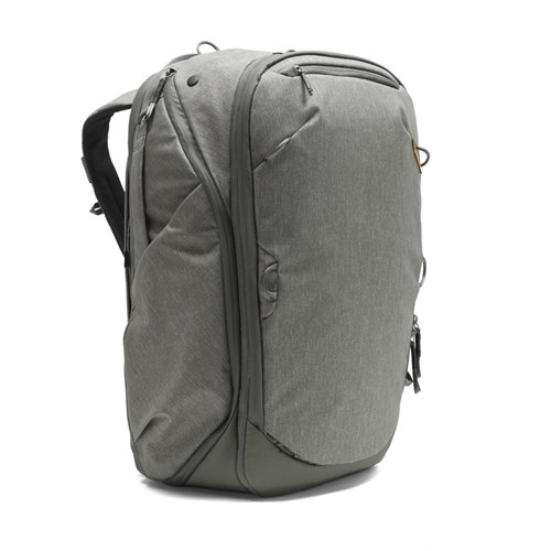 peak_travel_45L_sage_backpack02