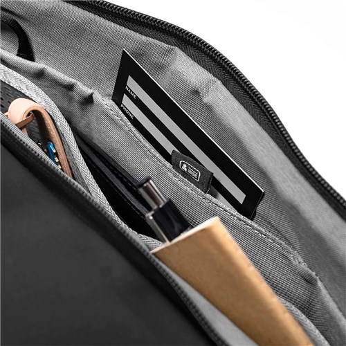 travel-duffel-black-35-5_1024x1024