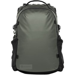 Wandrd-Stratus-Photo-18-Wasatch-Green-Backpack-01