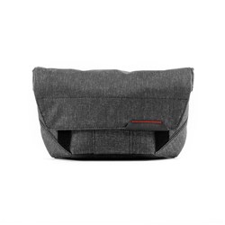 peakfieldpouchhero-charcoal_b37aa103-ed02-4dae-a5dc-6e0e28e81fff